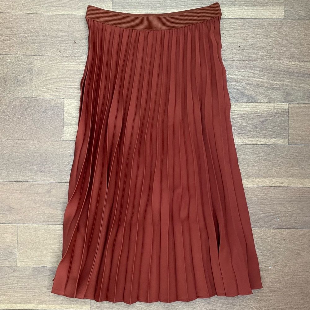 More & More pleated midi skirt in beautiful copper tone - NWT